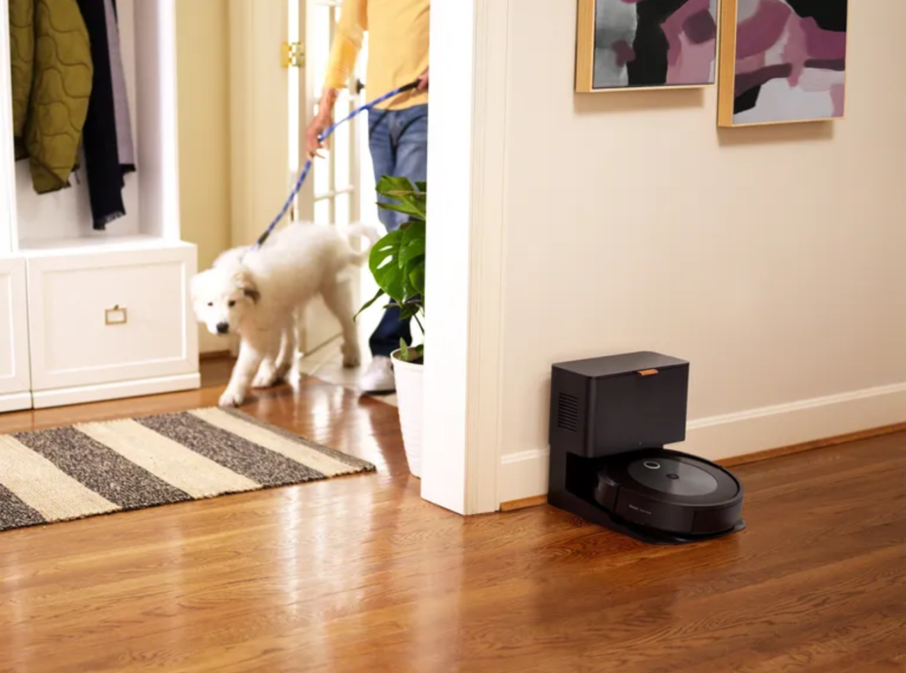 iRobot Roomba J7 Plus - Specialized in Poop Detection