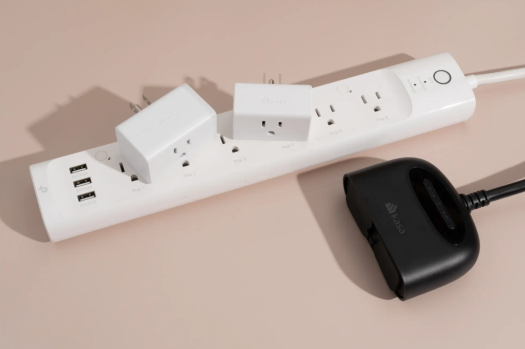 Smart Plugs for Your Home 2024