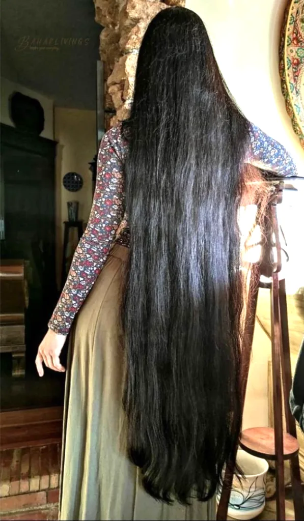 4 0 1 women with glossy and healthy hair, showcasing natural beauty tips for hair growth