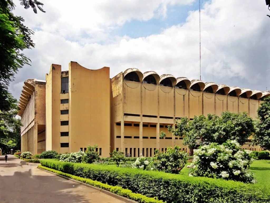 Bangladesh National Museum is one of the greatest places to visit in Dhaka