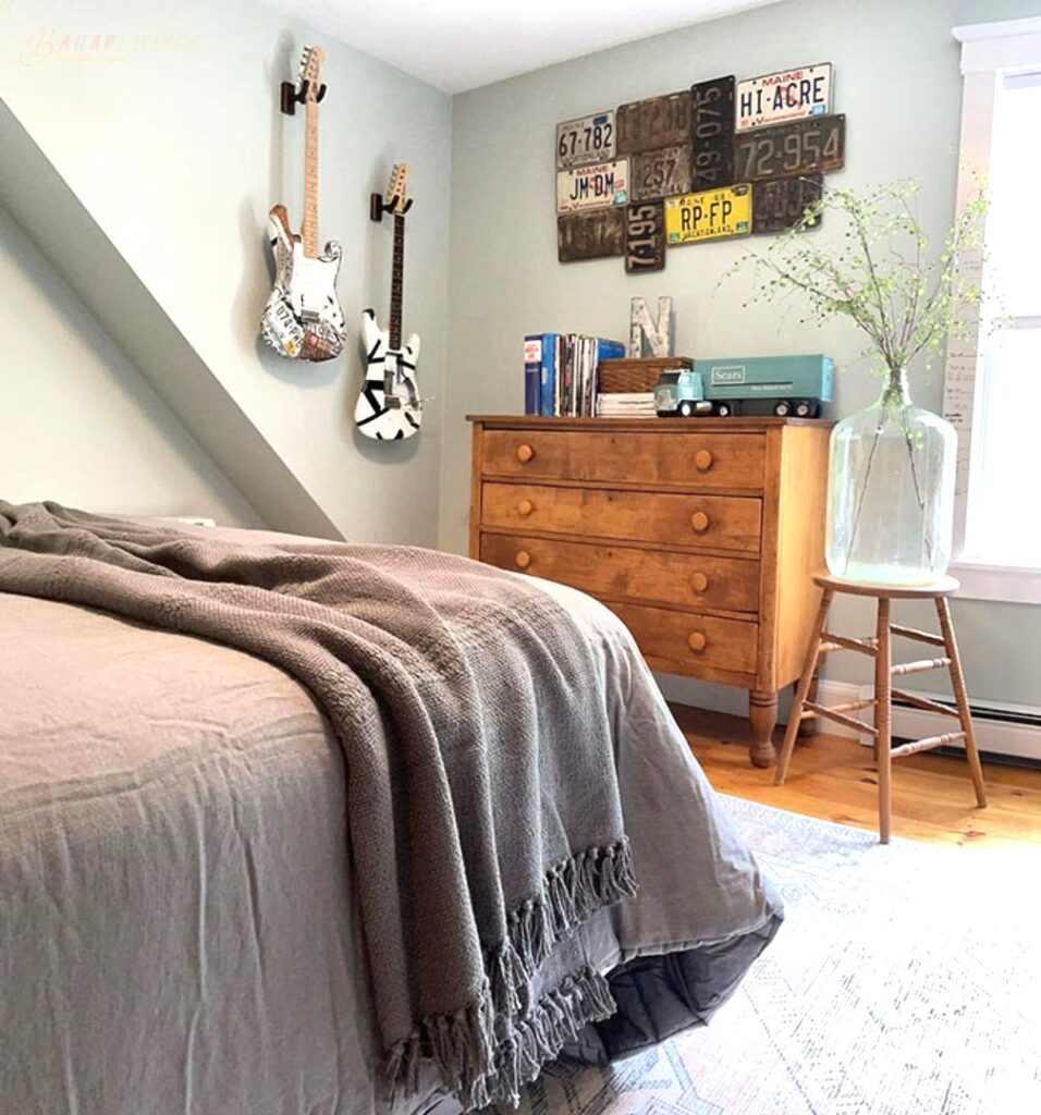 Whitewashed wall in a cozy bedroom