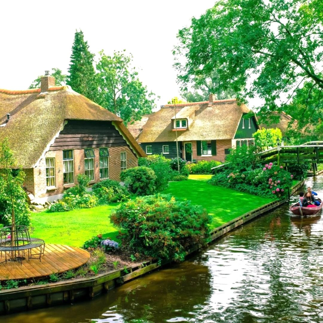 Discover Giethoorn, Netherlands: A Hidden Gems in Europe